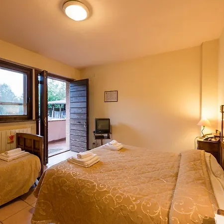 La Dei Comacini Farm stay San Severino Marche
